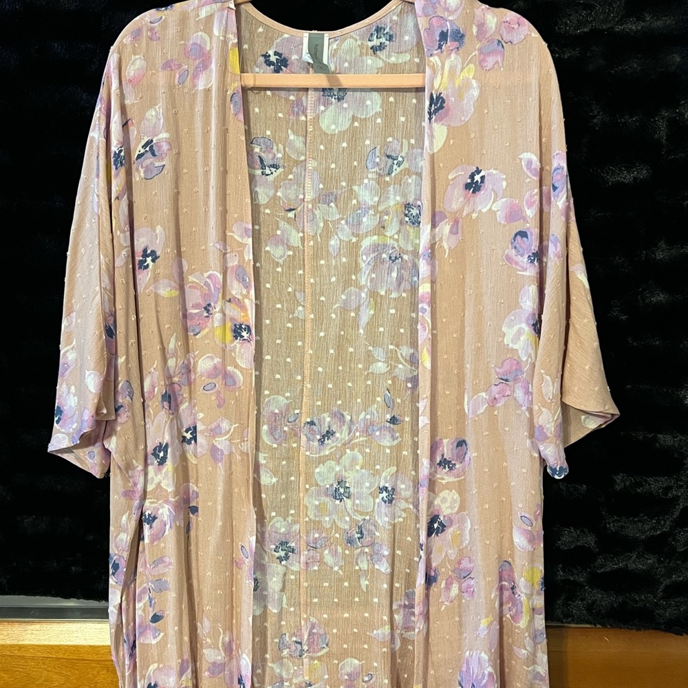 💕🌼NWOT Sew n Love Kimono size XL